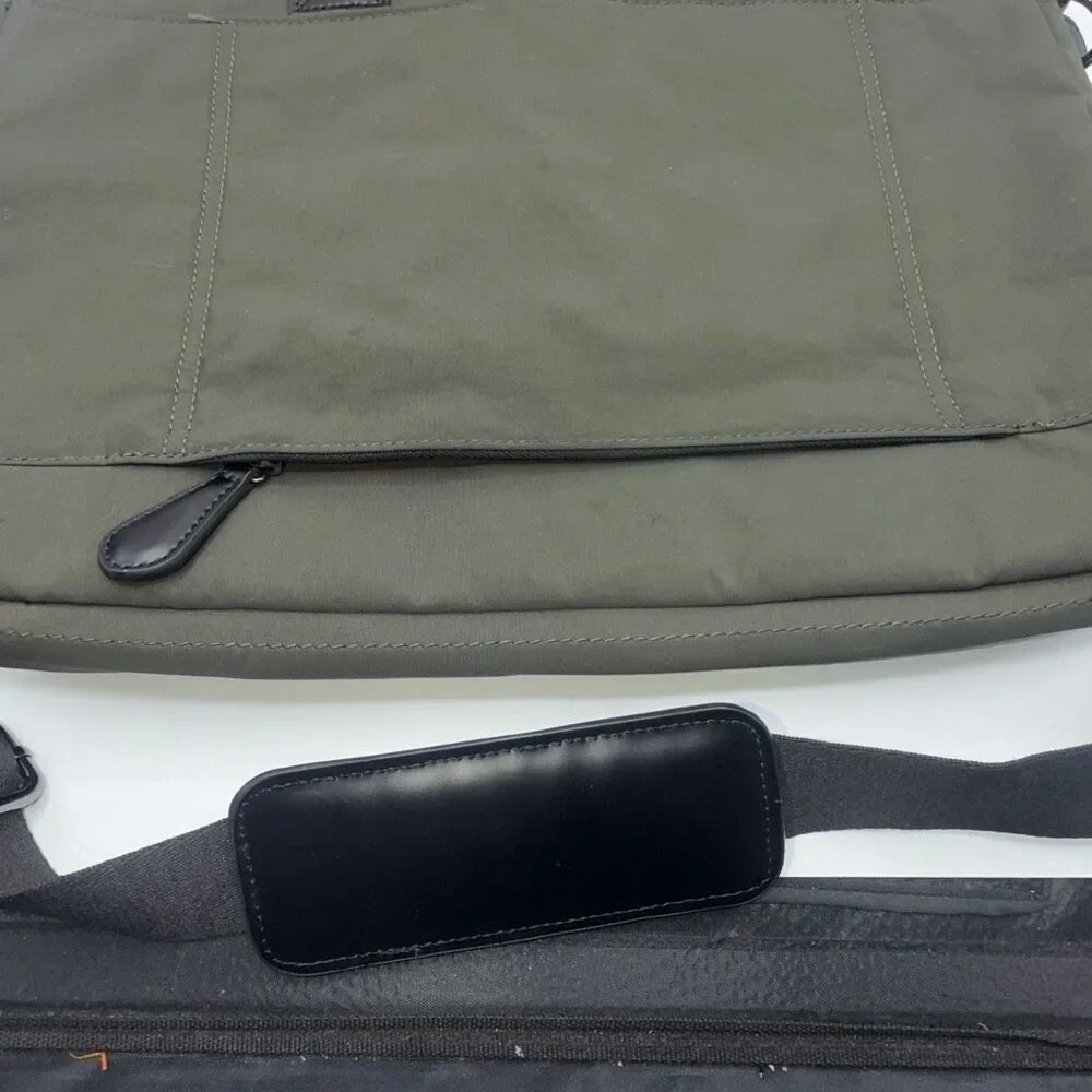 TED BAKER LONDON Dark Green Trevoir Messenger Laptop Document Bag